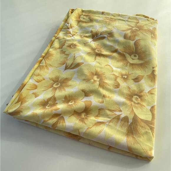 Vintage 70s fitted sheet, yellow brown large florwers bed sheet, twin size bed - Picture 1 of 6
